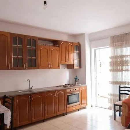 Apartment Keci